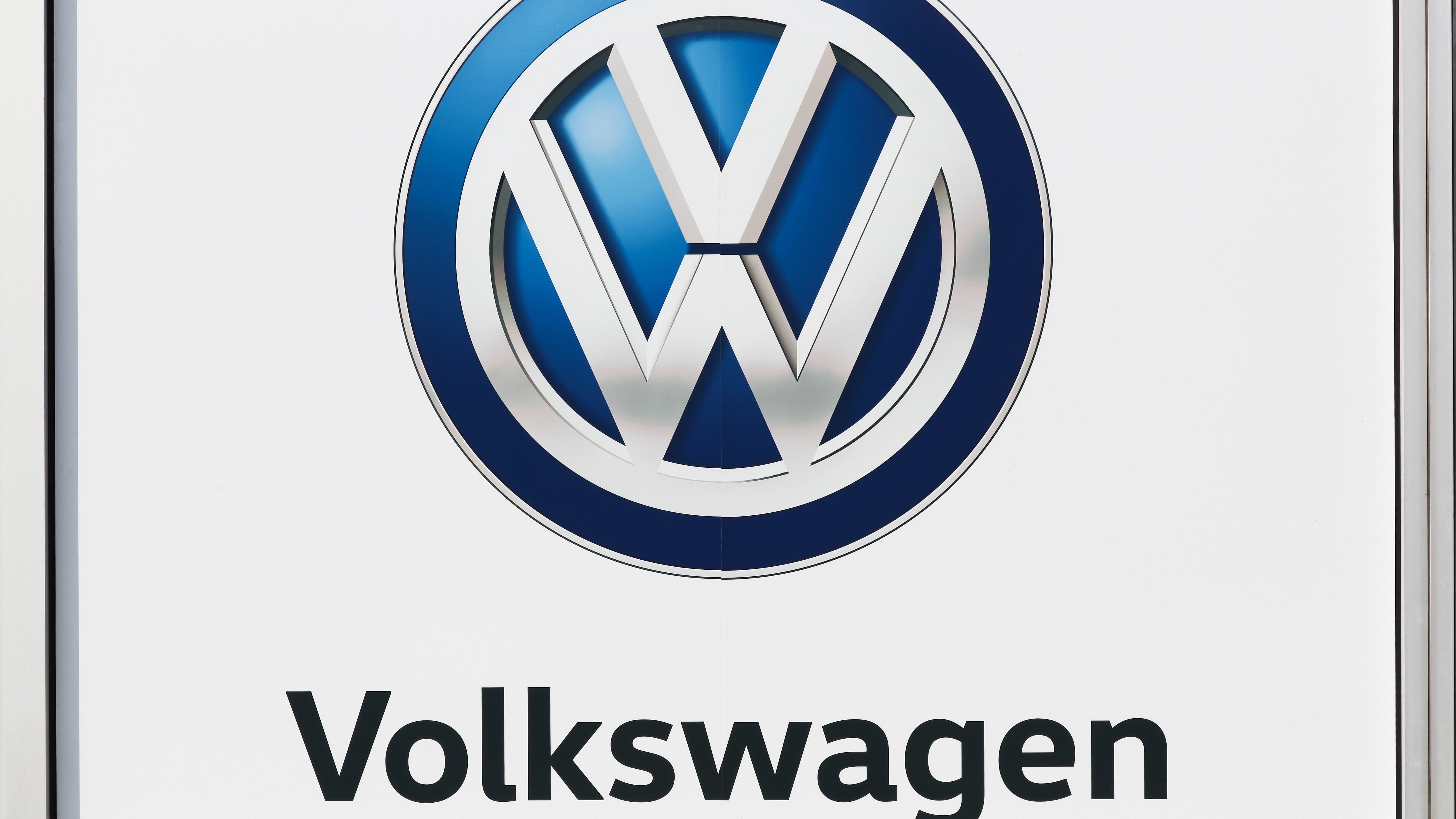 volkswagen logo